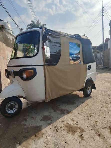 سلام عليكم تكتك للبيع موديل 18 محوره وجاهزه محرك 25 جديد اوراق اصوليه تكتك جاهزه من كلشي مكانها حصوه ***********
