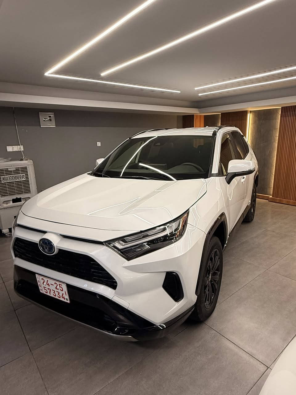 Toyota rav4 2023 se
بدون صبغ بي شوي ملاحظات 
ماشية: ٢٣الف مايل 
السعر :24.000$
***********
