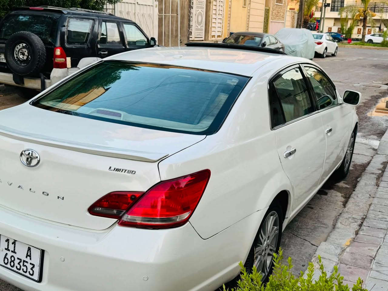 السلام عليكم
افلون 2009 خليجي فول مواصفات 
مصبوغة عام حادث  چاملغ امامي ايسر وجاملغ خلفي ايمن 
رقم بغداد مشروع وطني
گير مكينة تبريد كلشي شغال 
السعر 90$وبيها مجال حگ الجية مكاني بغداد
للاتصال ‭***********‬
