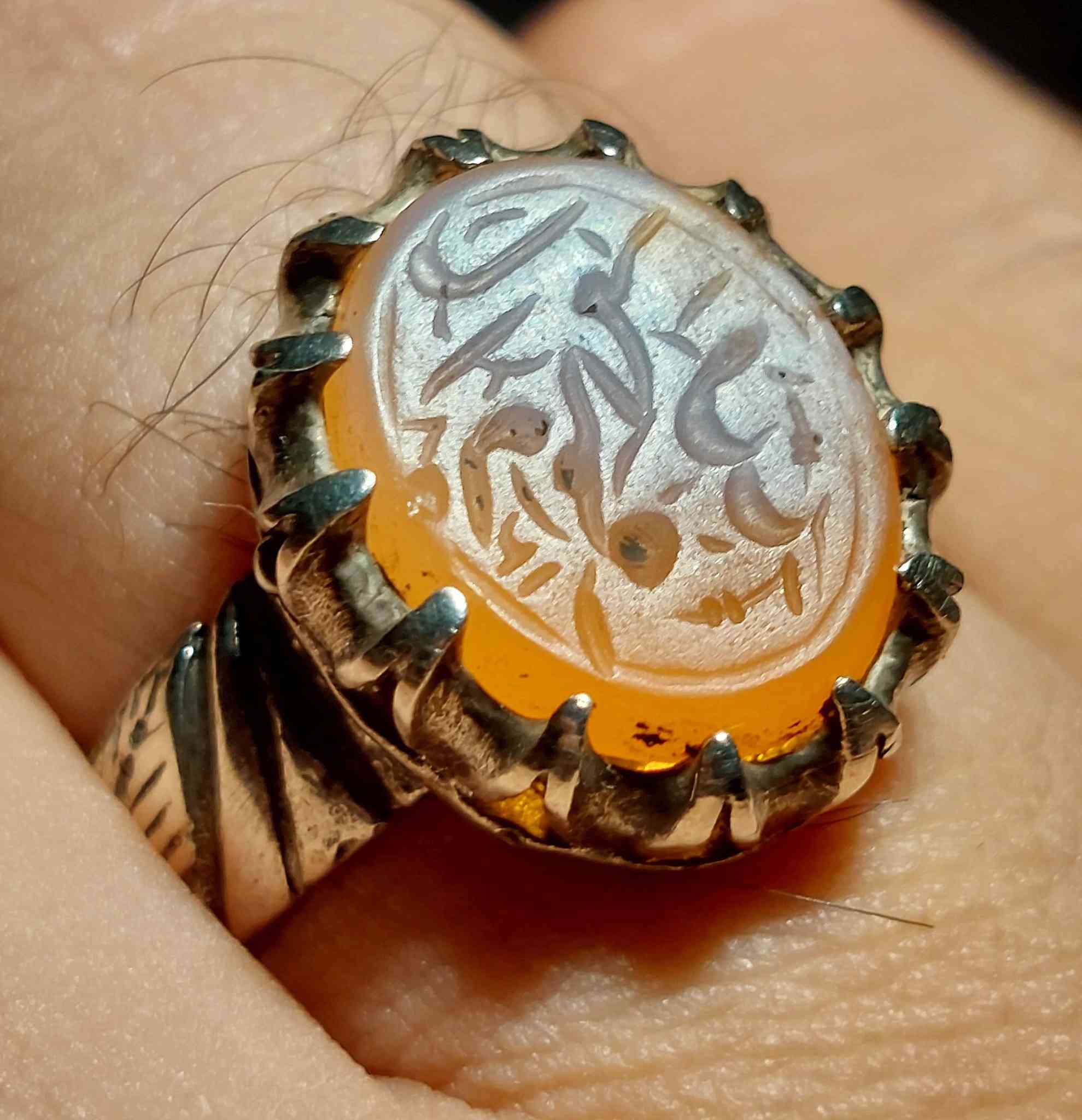 خاتم عقيق يماني قديييم مؤرخ منقوش يا الله المحمود صياغة يدوية بغداد ***********
