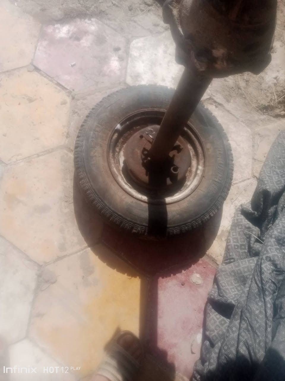 سلام عليكم اكسن للبيع عوزه فلنجه جها وحده والثانيه بيها فلنجه وطيك وياه بنزات وتايرات ووياله سعر 100 وبي مجال مكاني ديوانيه قضاء السنيه


**إذا كنت صاحب هذا الإعلان وتريد حذفه لأي سبب، رجاءا أرسل رسالة إلى الدعم الفني**