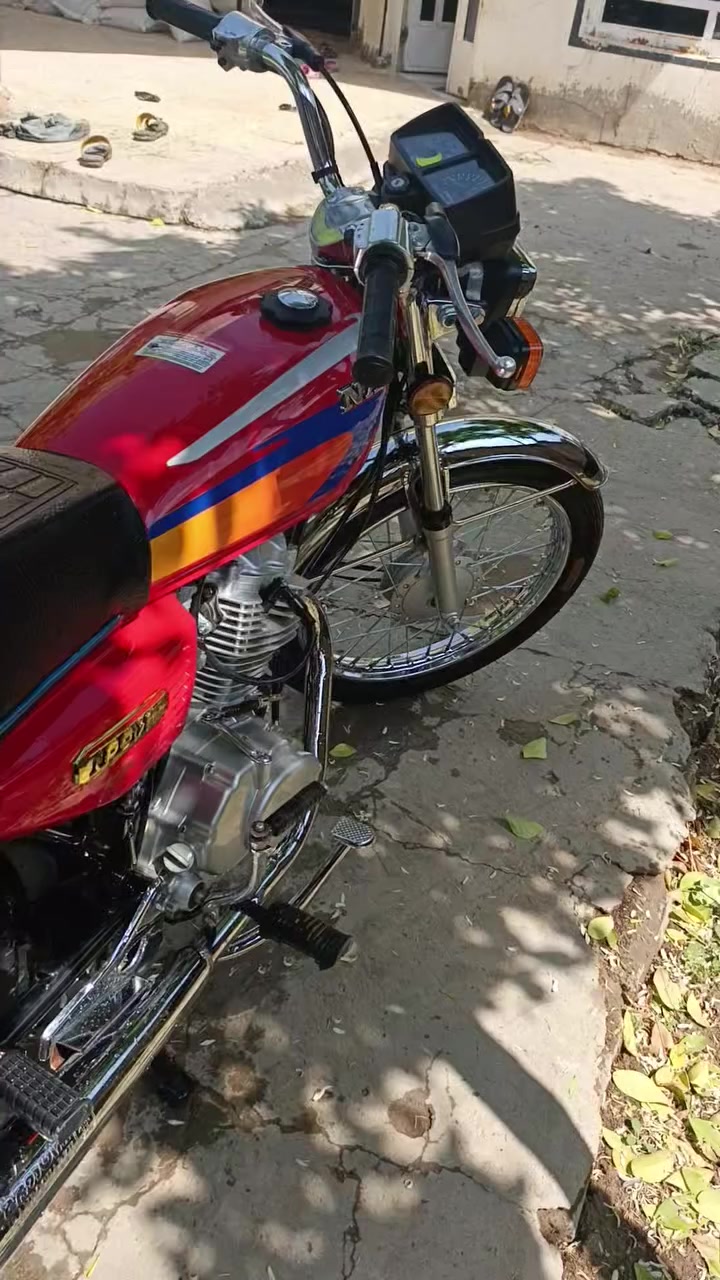 سلام عليكم حبايب دراجة نامة موديل 2027 كفالة عامة دراجة مال جناي كاملة ع 24 حباية اوراق كاملة علمن صارلهة شهر من طالعة من الوكيل السعر 700 وبيهة مجال قليل المكان بابل قرب سيطرت الاثار مقابيل كوين بارك الرقم ***********
