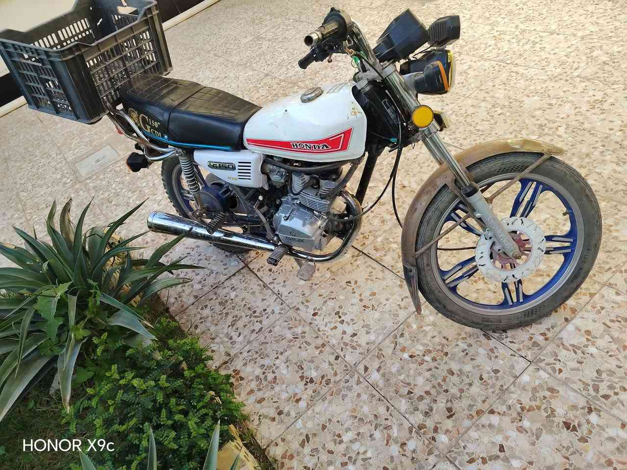 سلام عليكم دراجه للبيع موديل 23 جسر ديالى سعر 450


**إذا كنت صاحب هذا الإعلان وتريد حذفه لأي سبب، رجاءا أرسل رسالة إلى الدعم الفني**