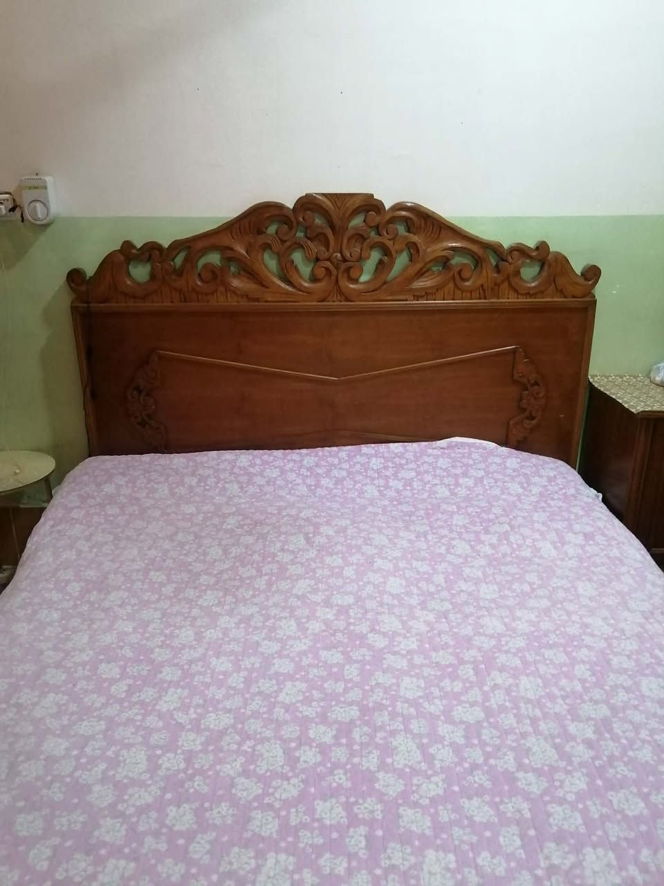 غرفه نوم للبيع خشب صاج سعر 300 العنوان سلاميه الرقم ***********
