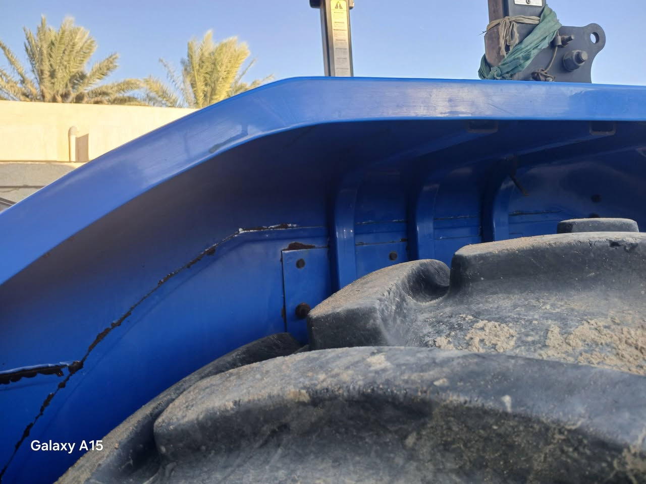 سلام علیکم  نيوهلند٨٠ موديل ٢٠١٥ مكفوله كفاله عامه محرك وكير وكسن  وضع شركه  المكان واسط الصويره ***********
