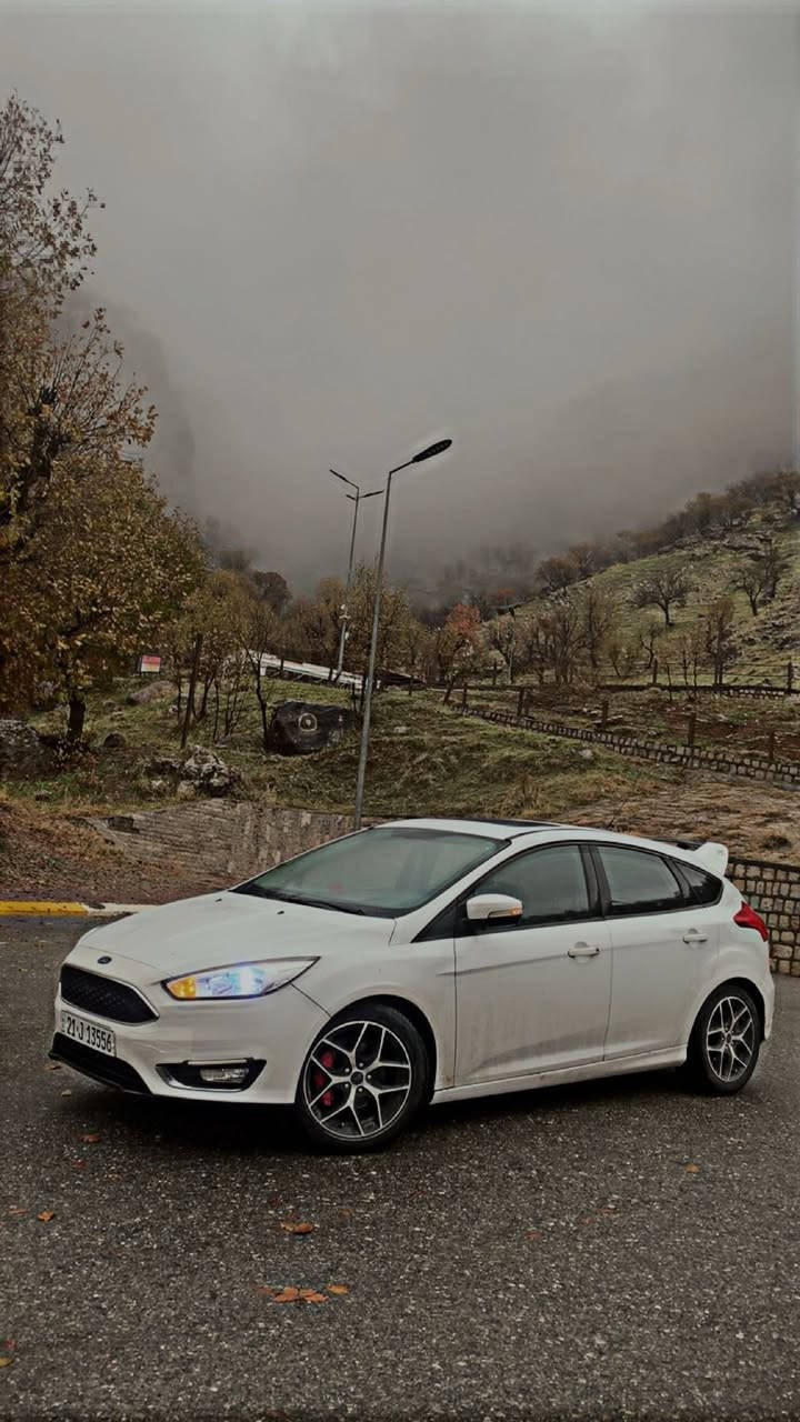 Ford focus 2017 SEL
فوول مواصفات موديل ٢٠١٧
كاميرا شاشه سماعه سوني امبلي فاير سلايد 
تبريت تدفيه ٢ زون نيزام سبلت
مكينه ٢٠ كيرو مه مينه به شه رت
رقم سنوي هزه نوي تا ٢٠٣٠ تحويل وغرامە به شه رت 
سياره زور جوانه سبورت کراوه
بالي RS له سه ره 
دفيوزر له سه ره سه ره صالنصا
دوسه ي سبورت RS له سه ره
سياره كه ٤ بارجه كلير امريكاي هه يه سبوغ عراقي نييه
ده عم ليدراو معجون داخلي شانصي به شه رته به شه رتی هه مو بارجه كاني كودي لەسەرە نەكراوه ته وه نه كوراون 
نرخي -  ٩٠  مجالي كه مي تيايه
شونم هه وليره
ژماره -***********
