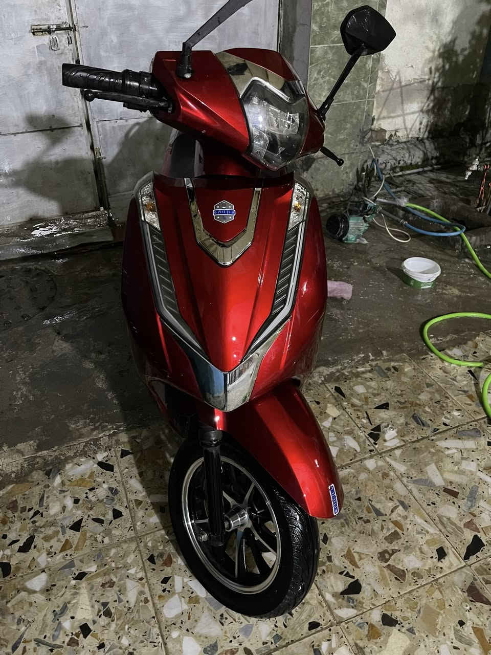 سلام عليكم شباب هوندا ليد دراجه شحن البيع   دراجه عالميه الله شاهد  كلها كامله مكمله كل نقص وعيب مابيها امانت الله  تجي مواصفات عالميه
 
النو ع هوندا ليد 
البطاريات 6 دبل
التحويلا ت1.2.3.4
السرعه110 
تشغيل عن بعد 
جهاز انذار السرقه 
 +قفل بصمه 
بصمات 2
سويجات 2
وصل شراء موجود 
لونها كلش مميز 
كشن سياحي  VIb
دبل اشاره 
نضام ABS
نضام USB
دبل اشاره 
طارات جبلي 
بريكات دسكات دهن 
أطارت جوبلس 
لدات اماميه وخلفيه 
اسطابً لايت 
شاحنه ذات شحن سريع ويقاف ذاتي 
اشاير رباعيه 
سعر 1250
او اروس دراجة اباجي 
اي استفسار واتساب

***********

مكاني بغداد
