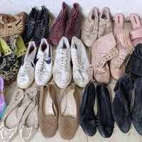 احذية نسائية • ٩٠٠ زوج • صنادل ماركات