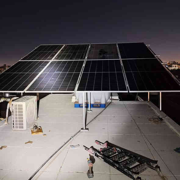 تم بحمدالله تنصيب منظومة الطاقة الشمسية
في بغداد منطقة الغزالية
بقدرة 16 امبير ليلي نهاري
شركة زحل عنوان للابداع 
للحجز والاستفسار الاتصال على الرقم التالي 

📞‭0781 579 5707‬
