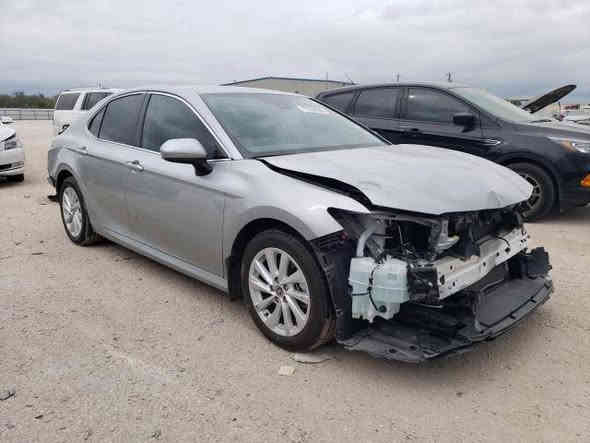 السلام عليكم شباب كامري موديل2023 وارد أمريكي الصور مرفقه بالمنشور وتفاصيل بدون ارباك مكان سياره بغداد
السياره معوقين مكان الشرعي بغداد السعر 160  واهلا وسهلا بالجميع ***********
