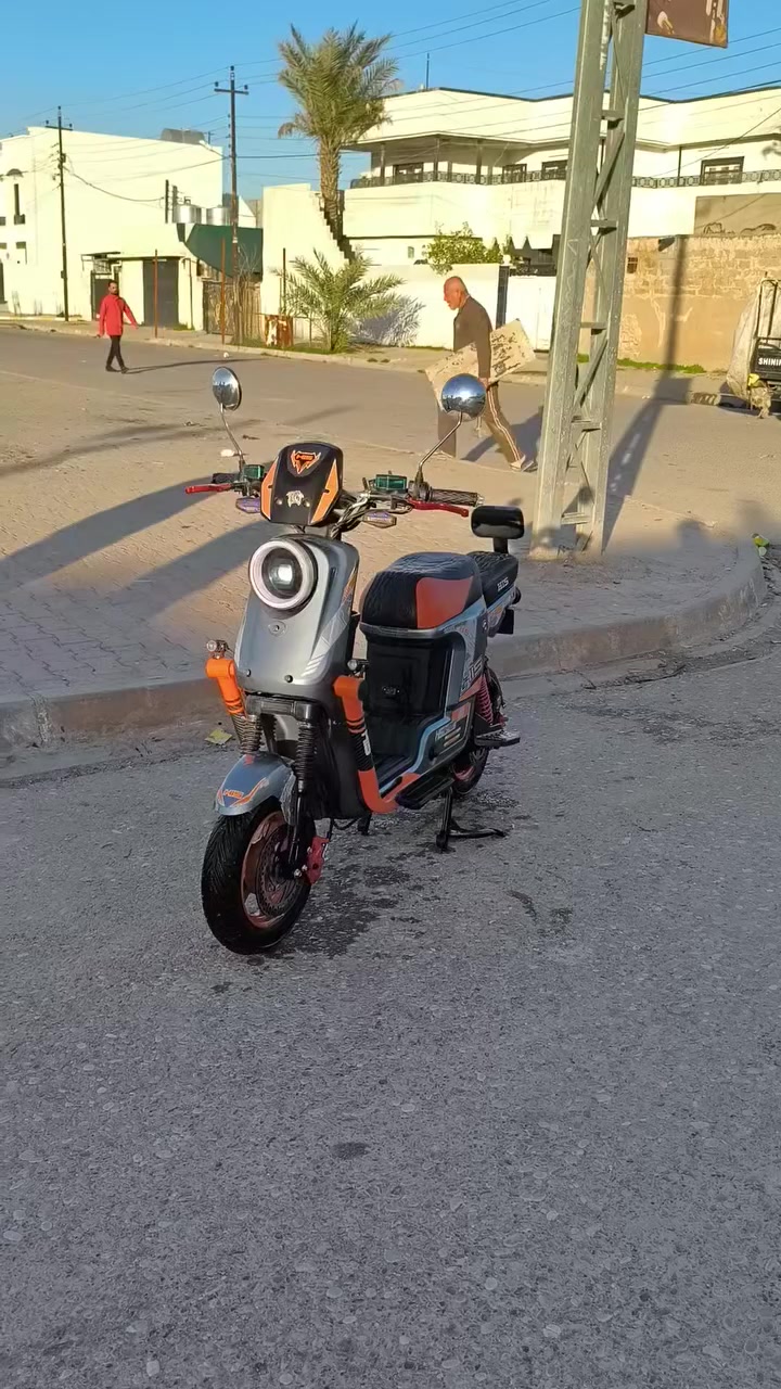 دراجة شحن موديل 2025
تشغيل عنبعد 
كهربايةات كاملة 
دراجة فول 
بطاريات شرط 
دراجة ما بيهة اي عيب 
سعر 380وبيهة مجال


**إذا كنت صاحب هذا الإعلان وتريد حذفه لأي سبب، رجاءا أرسل رسالة إلى الدعم الفني**