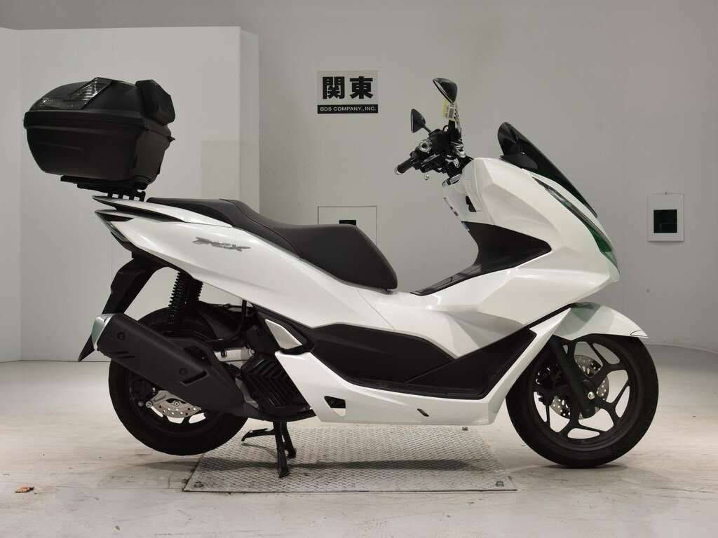دراجه pcx ياباني للبيع 
موديل 2023
ماشيه 27 الف  
بريكات ABS 
مانع انزلاق
حساس ازدحام
تدفئه بلـيدات
شاصيه Jk
مكينه مكفوله 
اوراق كامله + منفيس + داخله للعراق بمزاد
واتساب : ***********
