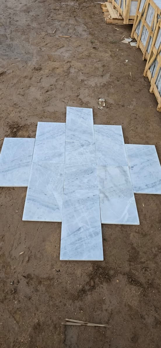 مرمر ابيض إيراني 30*60 درجه أولى  للتوصل عبر الصفحه أو الاتصال على الرقم ***********
