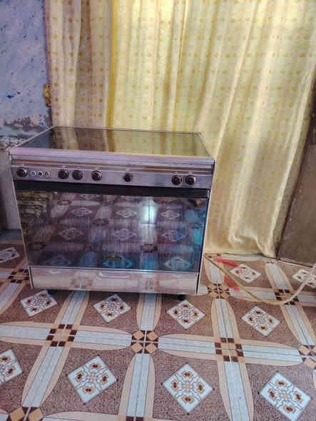 طباخ كريازي الاصلي اخو جديد نضافه ٩٥ ٣٠٠وبي مجال لشراي وتساب ***********
