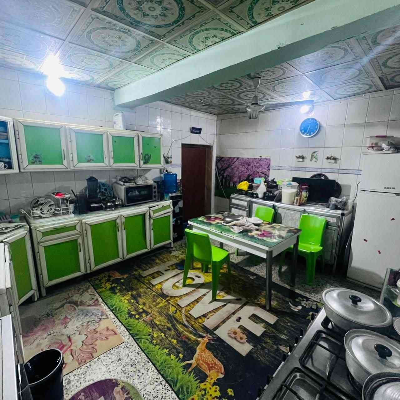 يا الله
بيت 250 متر بم الهوئ القديمه طابو صرف طابق واحد بناء متوسط البيت موقعه كلش حلو وكافه الخدمات متوفرة 
بناء طابوك وعكاده بس البيت نضيف كلش 
للاستفسار الاتصال 
***********
