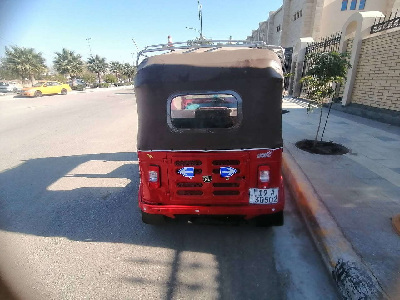 اسلام عليكم تكتك مال جناي موديل ١٨ رقم كربلاء تكتك خير من الله مكينه ناعمه مصبوغه عام السعر ٤و٩٠٠ وبيهه مجال حگ الجيه *********** كربلاء حي الغدير
