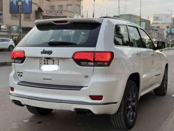 السلام عليكم 

جيب خليجي S وكاله هارلم ( اخت الزيرو ) فول 1/1 

السياره كفاله من الضربه والصبغ والبارد ومن كلشي حته البلاستك كفاله 

ماشيه 53 الف عدتهه كتلوكاتهه سبيرهه منازل حته الارضايات مامفتوحه 

كشنات جلد 

قماره بنرامه 

داخل احمر 

دبل كشن كهرباء 
كشن ذاكره مميوري 

شاشه جبيره 

بصمه تشغيل 

الباب الخلفي كهرباء 

فول تحكم استيرن 

شفتات كير بل استيرن 

مرايه اوتدم 

لايت زنون بلادي 

لايت لد 

زراك لايت 

حساس امامي خلفي 

قطعتين تبريد 

محرك 6 سلندر 3600

فورويل دفع رباعي 4x4

السياره بشرط كير محرك صدر كلهه بعدهه بوضع الشركه 

رقم بغداد دولي بسمي هزه وسنويه جديده 

مكان السياره بغداد 

رقمي ***********
