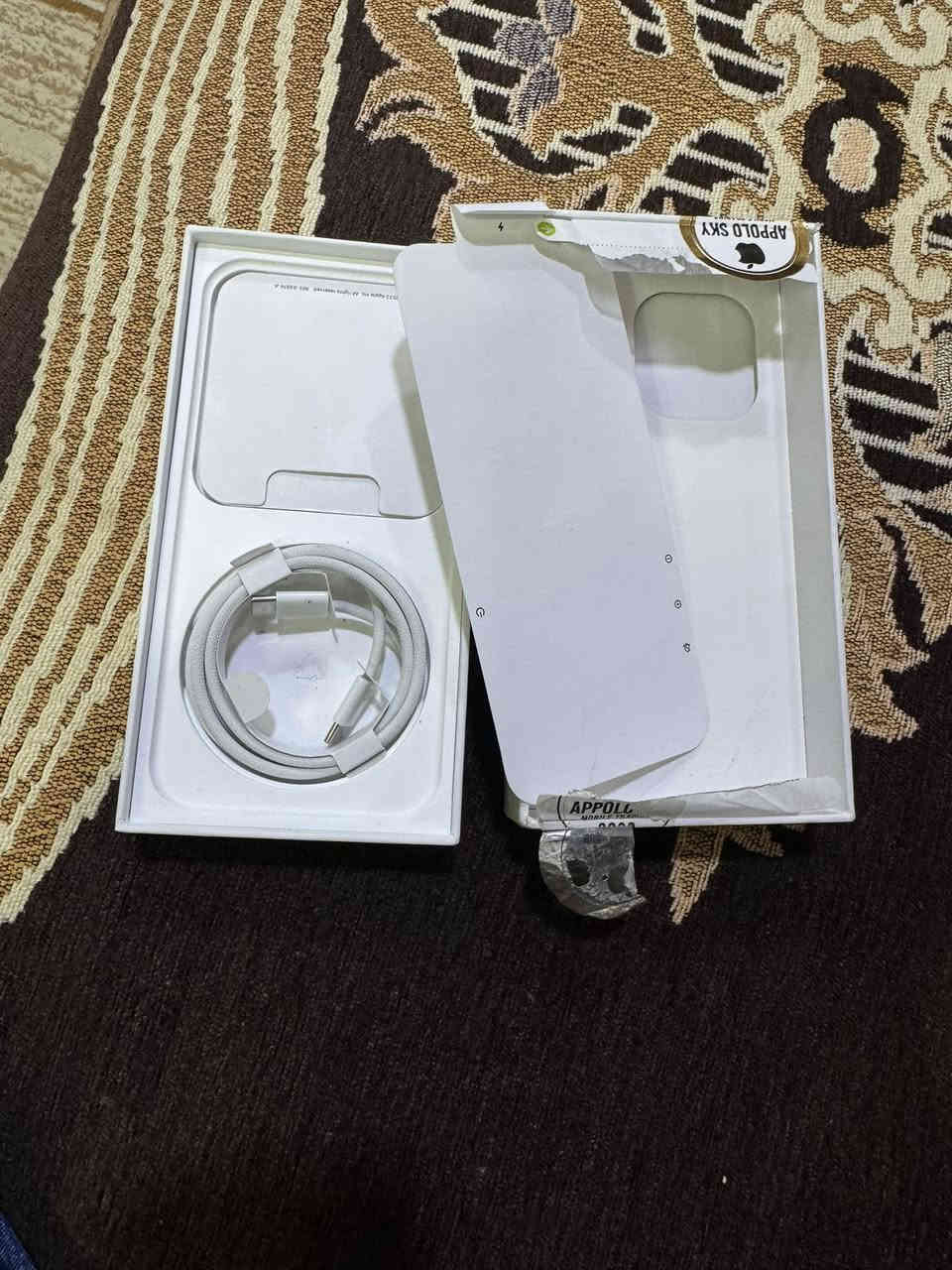 السلام عليكم حبايب للبيع ايفون 15 برو ماكس بطاريه  100 مشحون 25 مره الجهاز بوضع الوكاله  فقط مفطور الضهر مالته الباقي كله مكفول السعر 950 او بي مجال العنوان واسط الصويره رقم تلفون ***********
