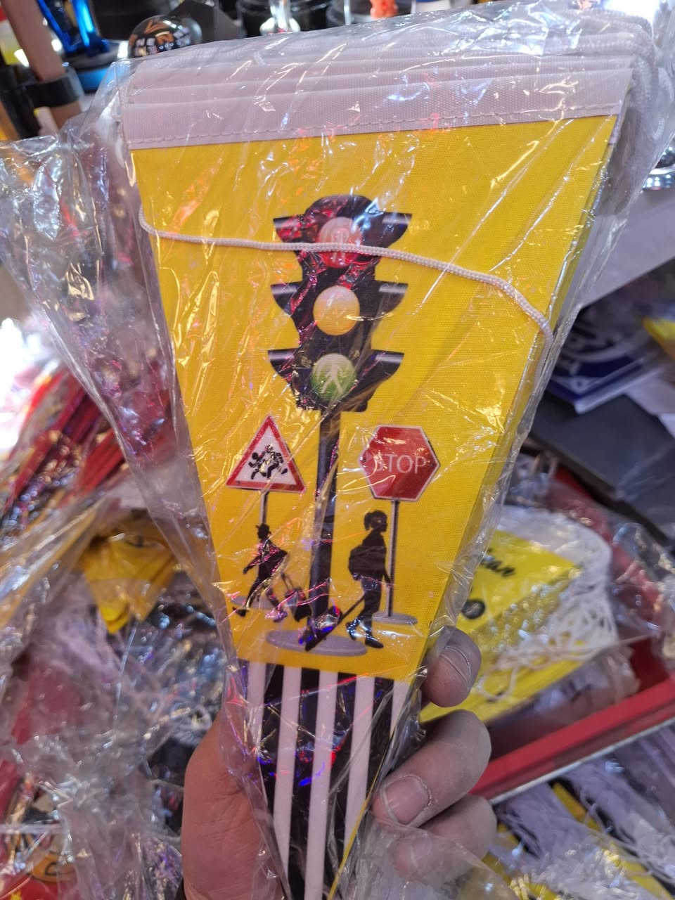 كل ماهوا من شركه الأخوين لتجارة كماليات السيارت
☎️للحجز ول استفسار واتساب 
***********
عنوان بغداد فلكه حي النصر مقابل مطعم فلافل عبلي يم المشاتل
