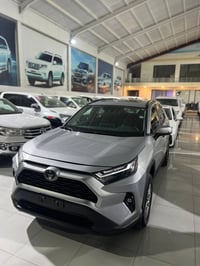 راف فور XLE • ٢٠٢٤ • بدون رقم شمالي