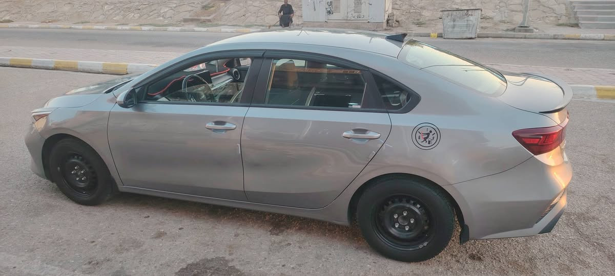 سيارة فور تي
موديل ٢٠٢٢ رقم اربيل
وارد أمريكي فيها تبديل بنيد فقط أثر ضربه صطحيه خفيفه ماشيه ٥٠ الف ميل محرك ٢٠٠٠ دوش وكير مكفولات
مكفوله من الشواصي والغود وفيها بارد في الجاملغ الأمامي مقدار شبر وشخوط بين البابين من الجهه اليسرئ بارد مع تخم تاير جديد وبطاريه
السعر ١٣٠ وبيها مجال الاتصال ع رقم صاحب السياره ***********
