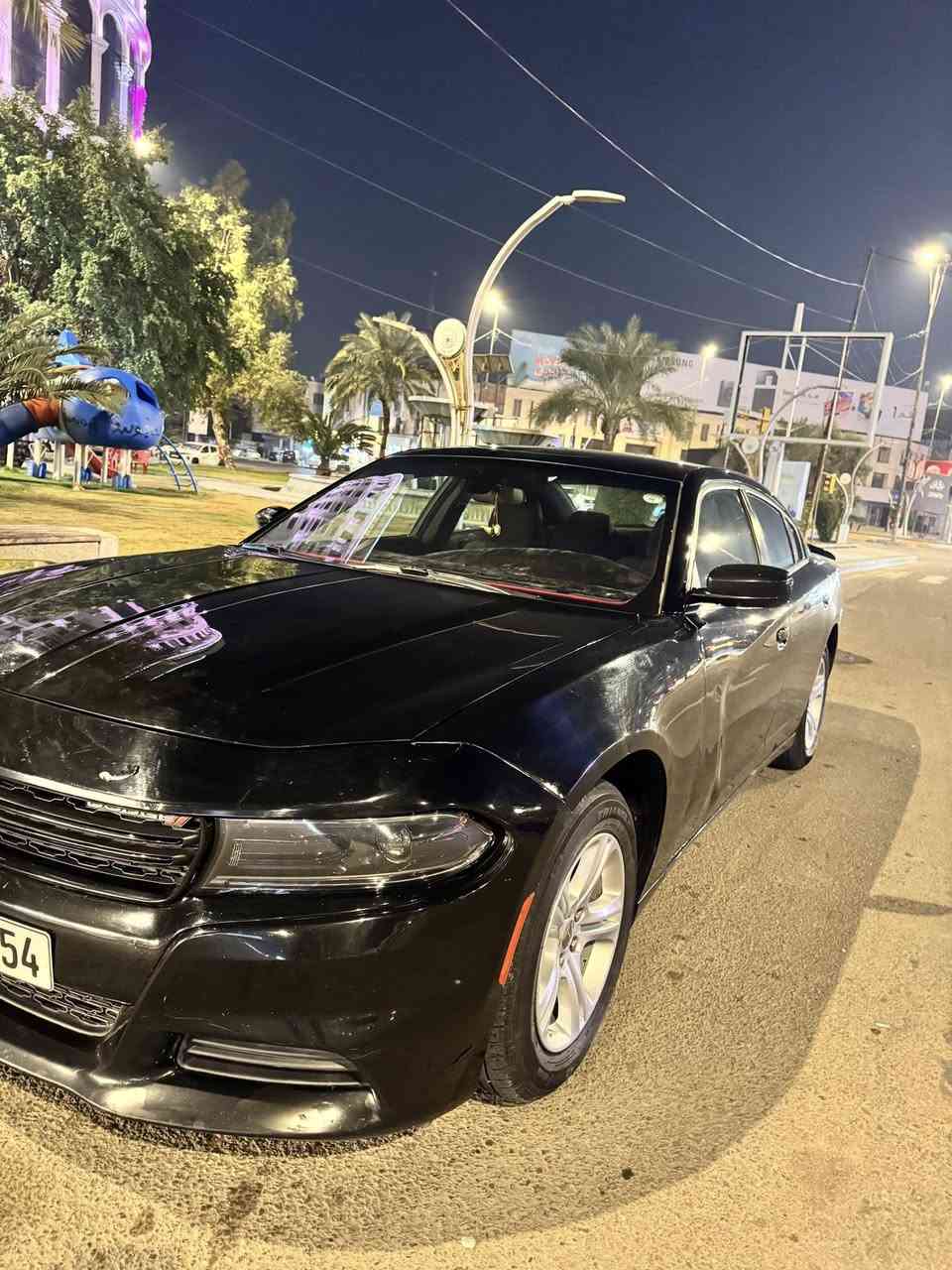 السلام عليكم جارجر sxt مديل2022 أصل لون اسود ماشية 66الف ميل
مواصفات كامرة خلفية حساسات امامية خلفية

مواصفات عادية تشغيل ع بعد  حادث السيارة جاملغ وبنيد بدون أيرباك موضح بل صور  وبيها مال تحميل شي بسيط بل قمارة وبيها ٣ رصعات بل باب مامسويهن مال سايق 

عنوان السيارة بغداد المشتل حي المعلمين السعر 210 وبيها مجال بسيط ***********
