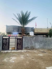 بيتين  مع قطعه للبيع   خدمات ماء+كهرباء +خط سحب مولد+مجاري بناء حديث  ...