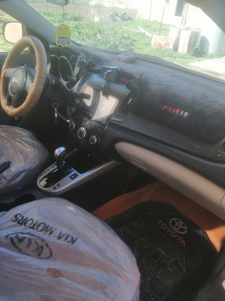 للبيع كيا فورتي 2010 كوري
محرك 16 المرغوب ومامفتوح 
 رقم نينوى الماني تحويل ثاني يوم
كابون بانزين تبريد تدفيه بي طخات مكانات بصيطه
السعر 97 وبي مجال ***********
