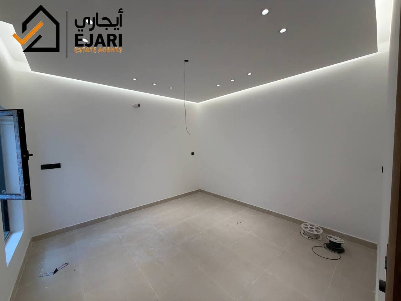 اعلان ايجار 
Ejari  إيجاري 
يوجد منزل في منطقه المنصور المهندسين قرب الاميرات بناء حديث غير مسكون مساحه ٢٣٥متر مجهز سبالت وكاونترات مطبخ 
يحتوي ٣ غرف  +حمام  +صاله +مطبخ +كراج +حديقه 
للاستفسار  ***********
اذا مهتم بالسعر اكتب رقم 21  سوف يتم الرد خلال ثواني 
نقدم خدمه  اداره العقارات في جميع مناطق بغداد في حاله انك مشغول او امسافر وماعندك وكت اتابع البنايه او اي عقار يمنه الحل ايجاري بديل  
يلبي طلبك وانت مكانك بطرق حديثه 
او زيارتنا الى موقع الشركه في حي الجامعه الفرع مقابيل كليه الاداره والاقتصاد فرع مدرسه المباهج👇
 https://maps.app.goo.gl/uwkk4QPYd5EgivjP8?g_st=iw

 للمزيد من العروض يمكنكم الانضمام قناه التلكرام👇
https://t.me/omarEjari

وتساب 👇 فقط رسائل 
https://iwtsp.com/9647754445448

 التيك توك 👇
https://www.tiktok.com/@ejari86?_t=8V089pzmx7t&_r=1

 قناة  YouTube 👇

https://youtube.com/channel/UCPxpJjtiuOb1RoTmh_X9cZQ

#iraq #baghdad #kurdistan #iraqi #properties #property #investment #openhouse
#propertyinvestment #luxurylifestyle #apartment #sold #rent #apartments
#عقارات_المنصور #للايجار #ايجار #مجمعات #شقق #إيجاري #الجامعه  #المجمعات #شقق #سكني #اليرموك  #السلام #اليرموك #الجادريه #تجاري #الداوودي
