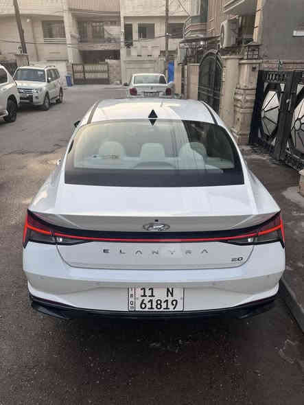 السلام عليكم 
النترا موديل 2021 خليجي محرك 2000 بصمة ،فتحة فول ،شاحن واير ليس لد نهاري امامي خلفي،حساس خلفي امامي ،قطعتين تبريد ،ثلاث تحكمات أنظمة قيادة،مري شفط ،شاشة اندرويد،مكفوله من الصبغ والبارد من عدا رصعه بسيطه بالجاملغ الخلفي مسحوبه والباقي مكفول 
والسياره ماشيه 51 استعمال نظيف جداً والسياره مال بيت بأسمي رقم بغداد الجديد الإنكليزي 
والمكان السيديه
والسعر 163$
وهذا رقمي ‭0790 129 1286‬
