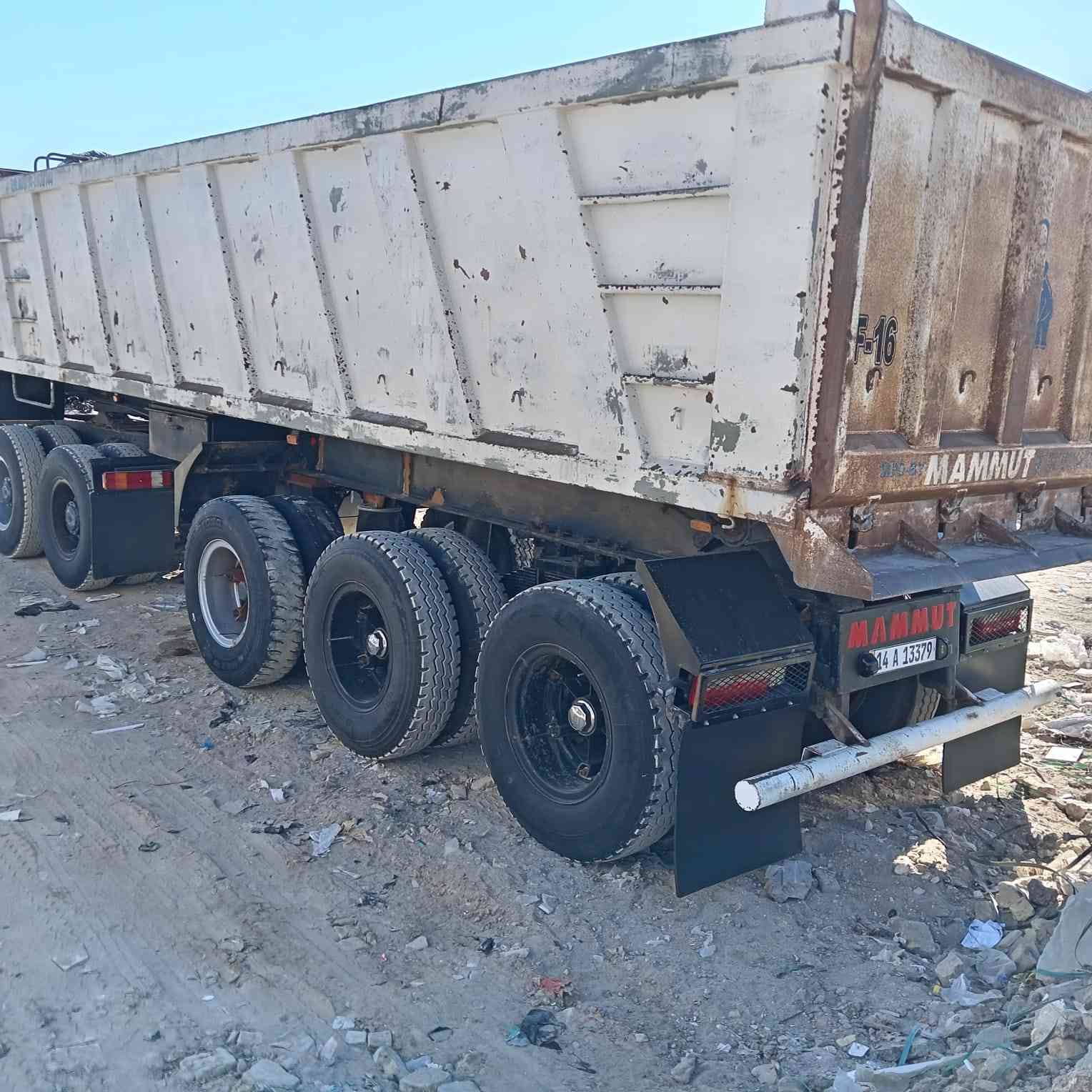 البيع  عربانه ماموت ٢٠٠٧ تخم تاير ويل ألماني مكان السماوه ***********
