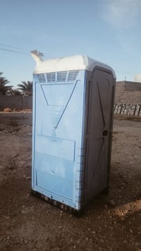 حمام متنقل • مستعمل نظيف • حديثه