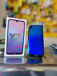 هواوي Y7 برو 2019 • ١٢٨ جيجا ٦ جيجا رام • بطارية ٤٠٠٠mAh