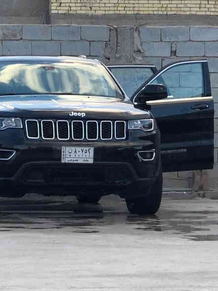 سلام عليكم  
جيب  لاريدو موديل 2018  
رقم بغداد مشروع وطني  بسمي 

موصفاته, ⬇️ الاريدو المعروفه
  بصمه 
 ويل 20 
 محرك V6 ,3600 
 كامره خلفيه  دوارة 180 درجة
 حساسات  خلفي 
 مانع انزلاق 
دكمة سبورت
شاشة عداد دجتال
 كشنات كهرباء  
 تبريد قطعتين
السيارة عليهة ادامة كاملة 
صدر  جديد قبل اسبوعين بدلتة
       ⬅️  ماشية 89 الف ميل السعر خاص
واتساب او اتصال ‭0776 573 5859‬
