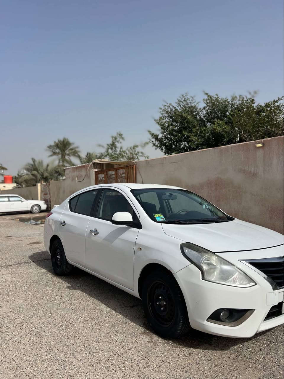 السلام عليكم نيسان سني للبيع *********** 
كفالة عامة من الضربة والصبغ فقط بيها بارد السياره نضيفه ما ناقصها شي كير محرك تبريد تدفئه اصوليات كله كفاله تجي وتشوفها بعينك سعرها 106 مكاني بصره ابو صخير البصرة, العراق
