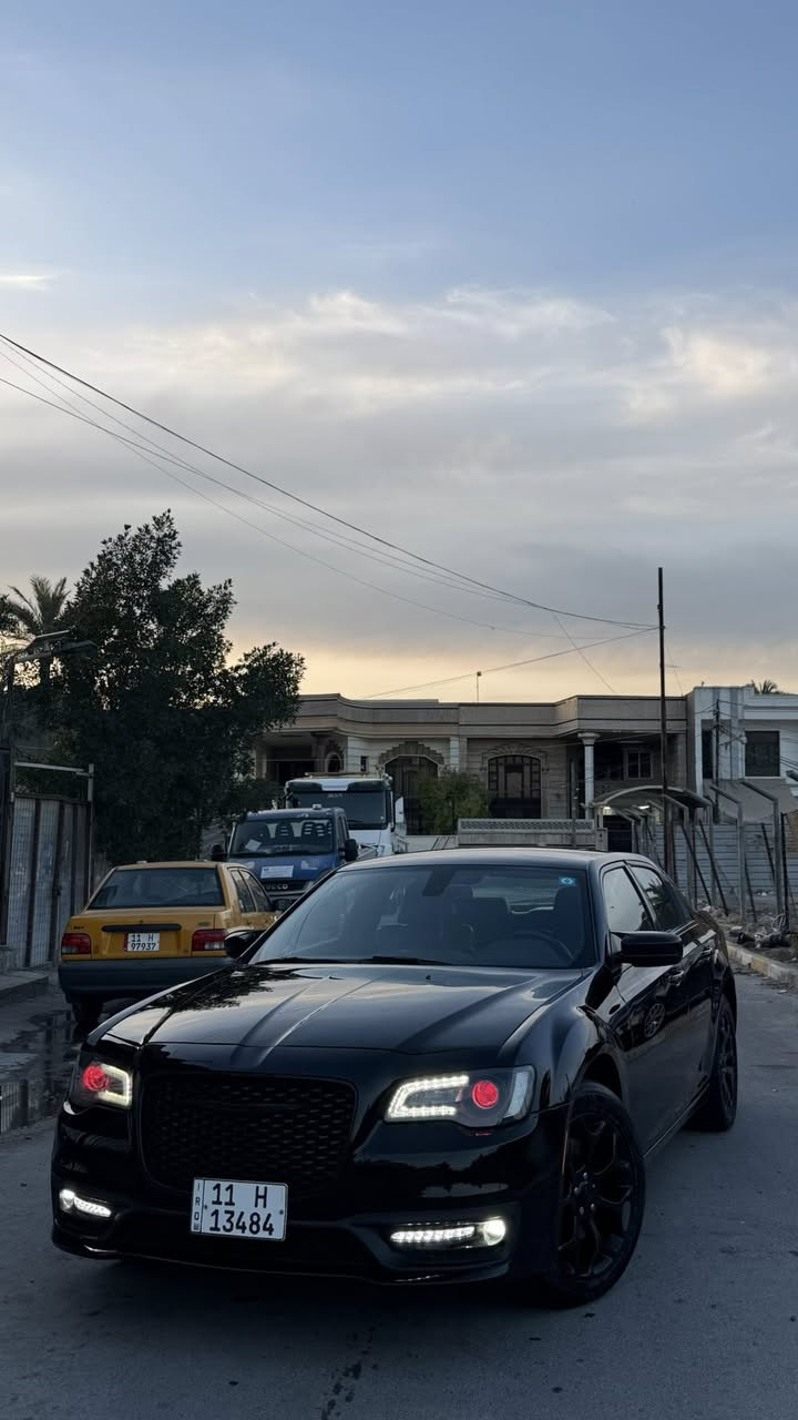 كرايسلر 2019  S
حادث ومواصفات موضح بالصور  
بدون دواخل ولا ايرباك وبدون حادث اخر  
فقط صبغ  
ماشية 82
تخم تاير جديد ، صدر وادامة كاملة
فور ويل
السعر 205  
بغداد / البلديات 
***********
