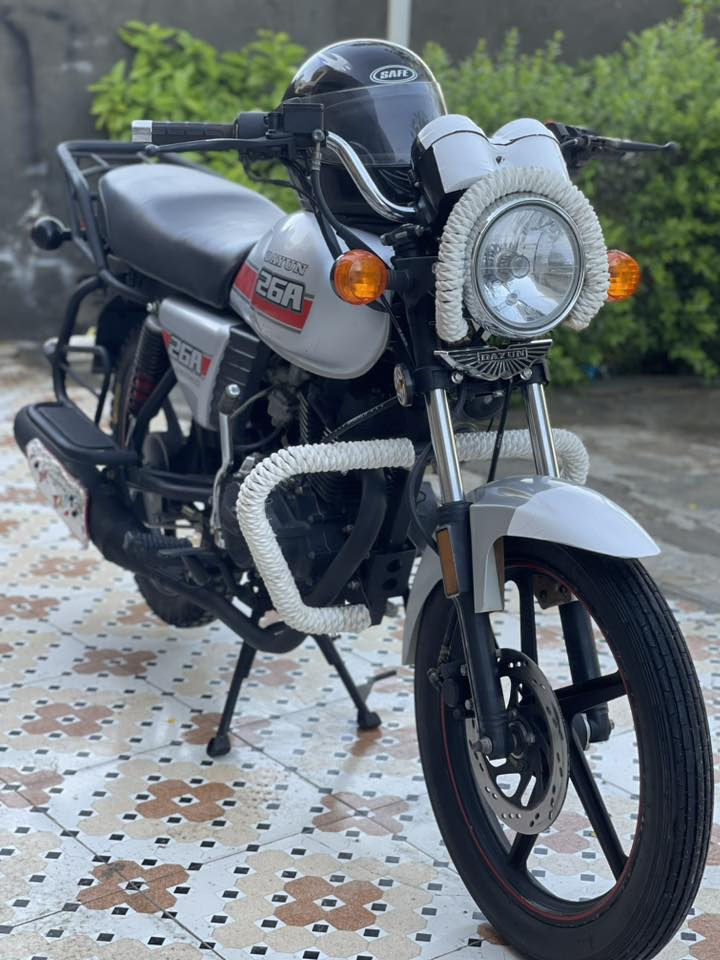 دراجه دايون نضافه 💯مال بيت مامشتغله دلفري رقم بابل سنويه عضم موديل 2020 كفاله عامه دراجه اخت الجديده 
سعر  مليونين او بيه مجال بصيط 
رقم ***********
