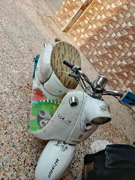 سلام عليكم دراجه البيع كامله نقص باتري او قبق ما بانزين هندر واحد دراجه شغاله خير من
مكاني بغداد حي ور سعر 175
***********
