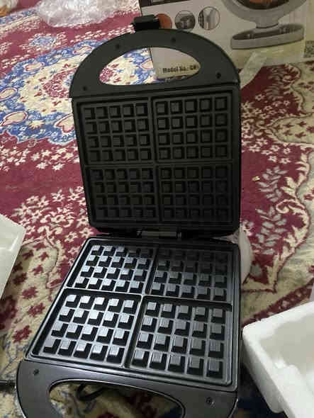 كبسه  سندويش الماني سعر 45الف السده حي. البكر ***********
