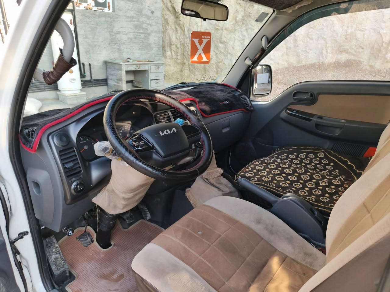 كيا بنكو موديل 24 مكفوله كفاله عامه ماعده شبر بارد بل ربعيه ماشيه 76 الف السعر 160 وبيه مجال بصيط رقم ***********
