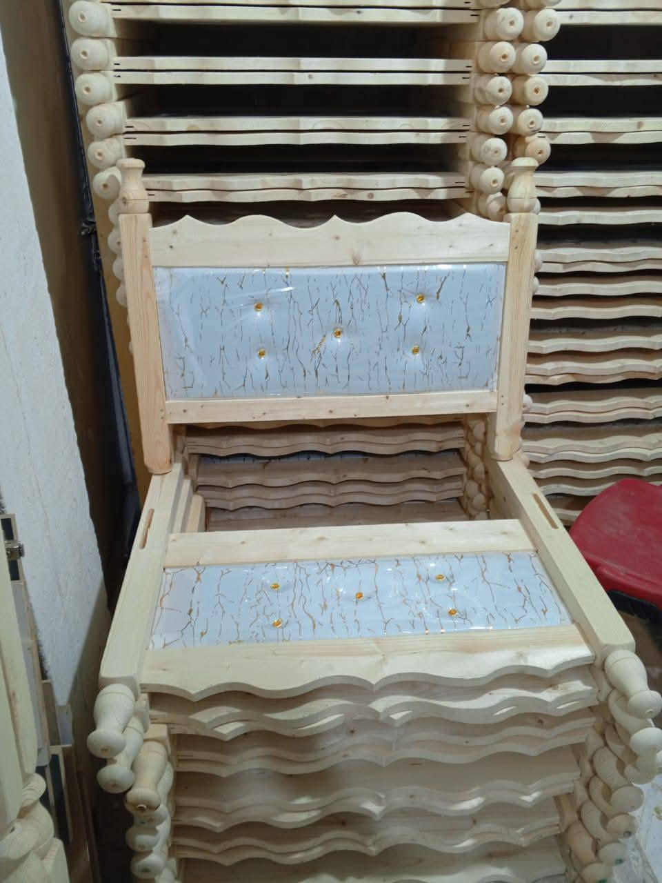 🛏️ يتوفر لدينا جرابي نفر واحد
🧵 شغل تزكام درجة أولى ✅

🔸 متوفر أيضاً:
🪵 جراجيب خشب
🚪 أبواب
🧳 كناتير
🍽️ بوفيات
👟 جزامات أحذية

📍 العنوان:
كوت – حي الحكيم
📌 مقابل محطة مجاري الكوت
📌 مجاور سكلة عدنان الأمير

📞 للحجز والاستفسار:
*********** 📲
*********** 📲

🚚 خدمة توصيل داخل الكوت متوفرة ✅
