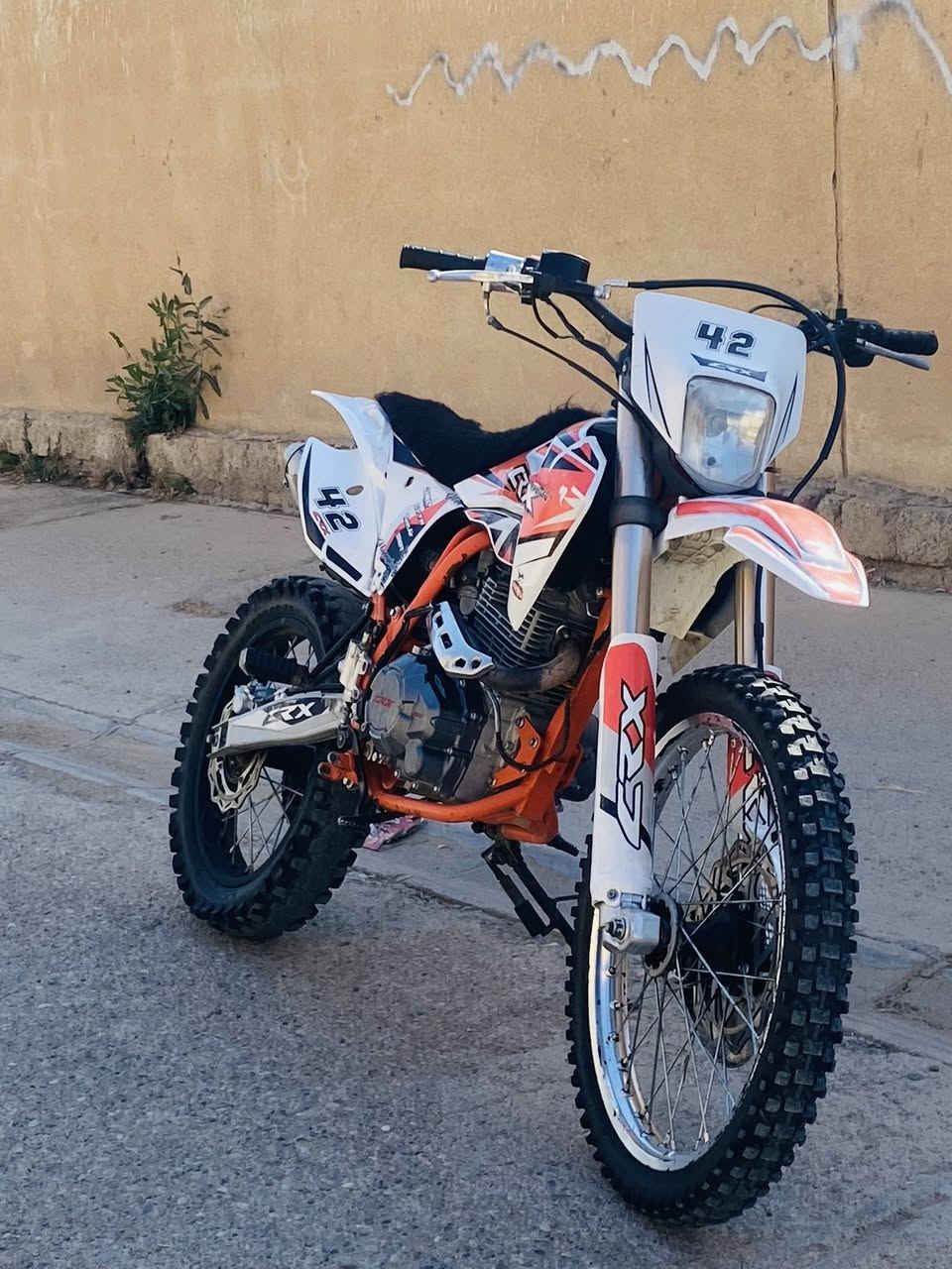 سلام عليكم
قفاز crx محرك 250ccالدراجه نضيفه وحلوه موديل 2024 الدراجه نشط وقوي سعره 800 الف وبي مجال قليل مكان كركوك ناحيه ليلان ***********
