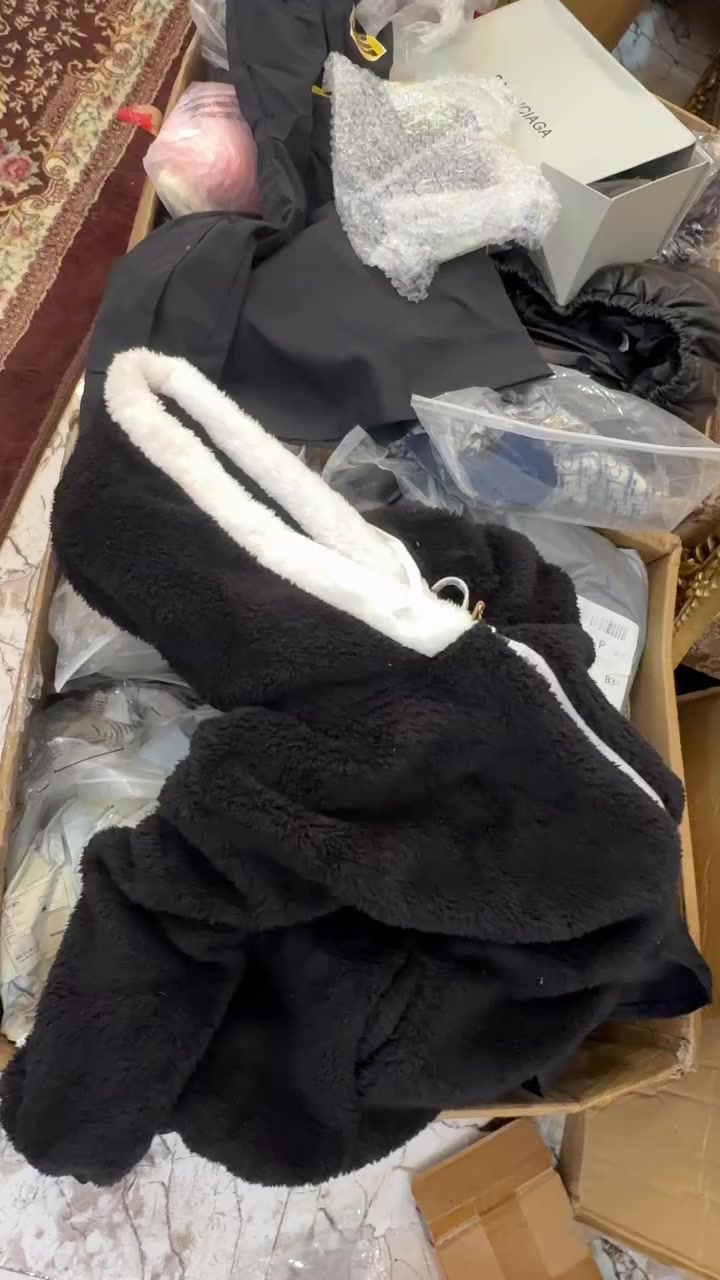 شلعه ملابس 4 كراتين ابيع على وزن ب4 الكيلو الملابس مالت دي اج ايل برازيلي  متوفر توصيل


**إذا كنت صاحب هذا الإعلان وتريد حذفه لأي سبب، رجاءا أرسل رسالة إلى الدعم الفني**