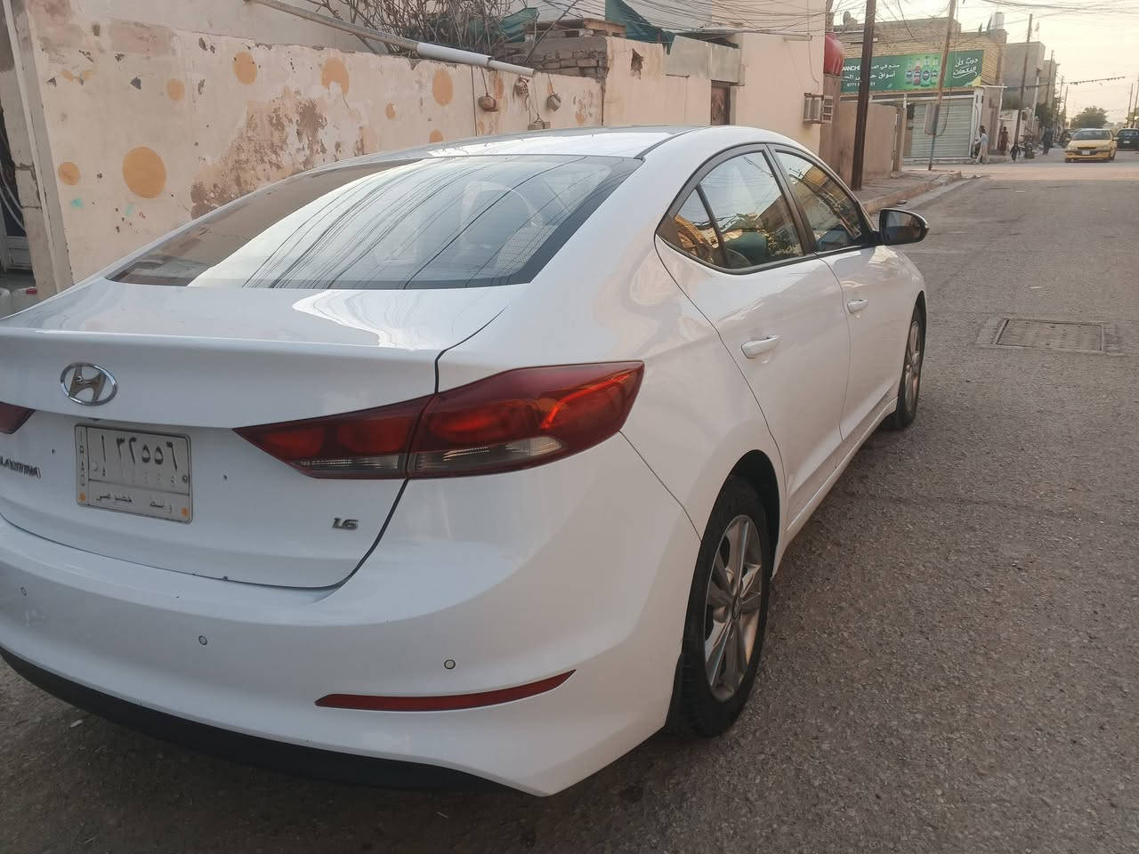 سياره النترا خليجي مكينه 2000 بيهه قبق جنطه وربع من البنيد بي صبع طايحه عليه طابوكه ظررهه فقط قبق الجنطه مبدل ماشيه 265الف . السعر 150 وبيهه مجال (رقمي ***********)
