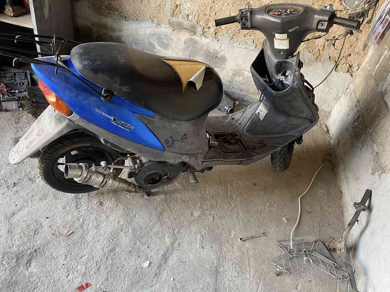 السلام عليكم ادرس نوزل دراجه جديده معنه الكلمه بس كطعت نار وعفتهه كلهه شغاله سلف وهندر وكهربائيات مكاني الحصوه مال ابو غريب النصر والسلام رايدهه ب500وبيهه مجال رقمي واتساب***********
