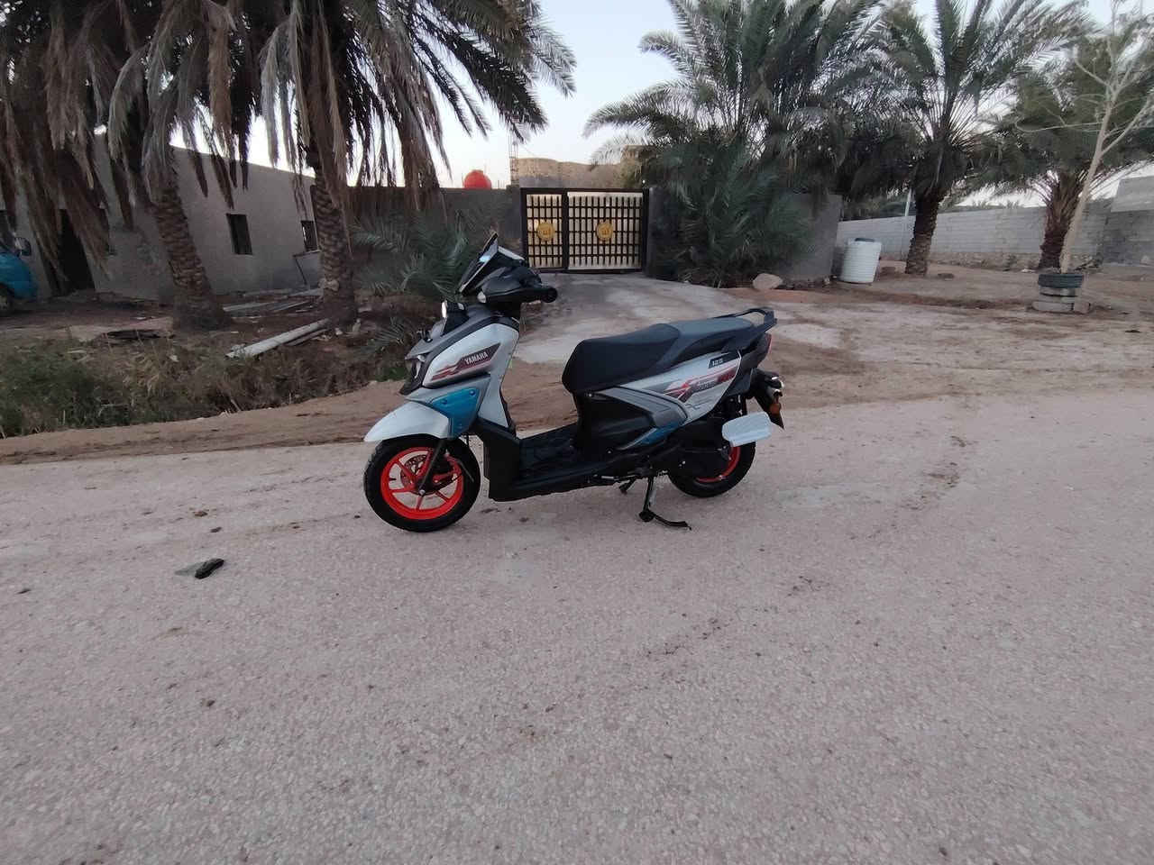 دراجة زت ار 24 للبيع ماشيه 6000 بيه غراض صفاحيه اصليه شاير زنون هوايات فقط مكاني سماوه قضاه رميثه رقمي *********** دراجه مكاتبه فقط
