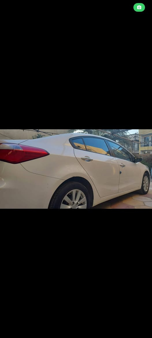 سيراتو 2016 مكفولة من الصبغ بس بيها طلقة بلقماره ماشيه 68 آلف كلم *********** السعر 125 ورقه التواصل مع الرقم المذكور واتساب ايضاً محرك 1600 وارد خليجي
