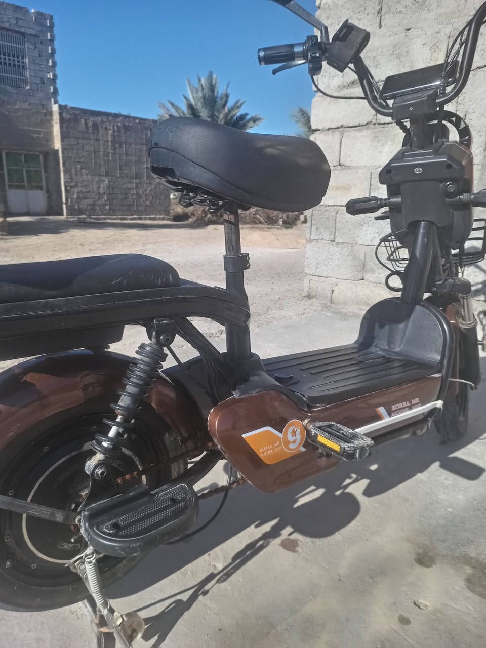 السلام عليكم بايسكل شحن للبيع علا الفحص بطاريات جدد حجم 14الاستفسار علا الرقم ***********
