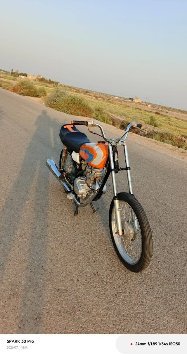 سلام عليكم نامه مديل 22 كلك كلك مكينه مفتوحه ولفات فقط دراجه جديده مثل ما موضح بل صور مكان سوق الشيوخ ناحيت الطار رقم الهاتف *********** السعر 375

