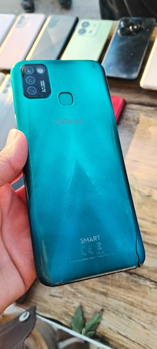 السلام عليكم جهاز للبيع بي فطور بلشاشه شغال  قفله 25 الاستفسار مراسله خاص او واتس ***********
